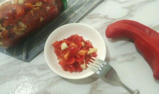 蒜蓉红辣椒做法步骤（辣椒蒜蓉的做法）