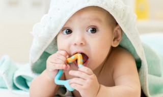 如何给宝宝挑选衣服（如何给宝宝挑选衣服颜色）