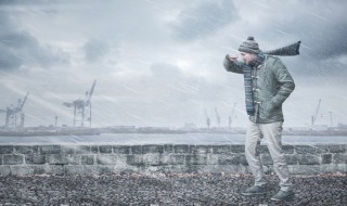 暴雨预警的等级划分（暴雨预警的等级划分为四级）