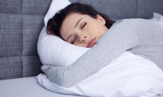 周末愉快最简单一句晚安（周末愉快最简单一句晚安图片）