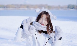 怎样洗羽绒服最好(怎样洗羽绒服最好最干净)