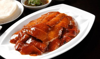 烤鸭与烧鸭有什么区别(烧鸭和烤鸭是一样的吗)