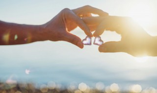 哄女朋友开心很暖的话 哄女朋友开心很暖的话语