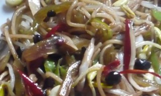 豆芽老干妈炒面怎么做 豆芽老干妈炒面怎么做的