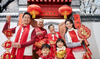 订婚了过年要怎么过 订婚了过年要怎么过的