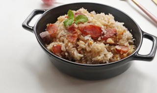 腊味芋头饭步骤 芋头腊肠饭的做法窍门