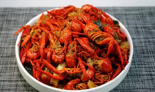 冰冻小龙虾怎么做好吃又简单（冰冻大龙虾怎么做好吃又简单）