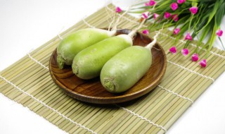 冬天要多吃青萝卜吗（冬天要多吃青萝卜吗英语）