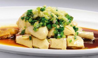 怎么做葱油鸡做法简单 怎样做葱油鸡