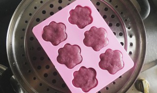 紫薯发糕的做法 紫薯发糕的做法烤箱版