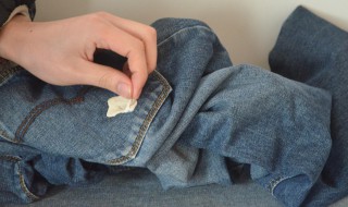 草籽粘裤子怎么弄 草籽粘裤子怎么弄掉