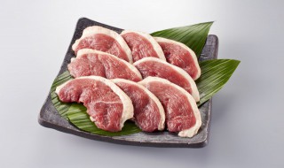 五彩鸭丁如何做（五彩鸭丁如何做最好吃）