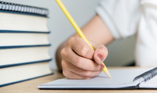 努力拼搏的段落（努力拼搏的段落400字）