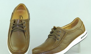 休闲皮鞋绑鞋带的方法步骤 休闲皮鞋绑鞋带的方法步骤图