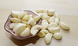 蒜香鸭舌做法窍门（蒜香鸭舌做法窍门是什么）