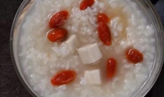 茯苓粥的做法（茯苓粥的做法和功效窍门）