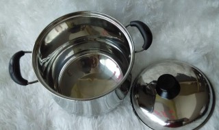 不锈钢锅底油垢怎么去除（不锈钢锅底的油垢怎么去除）