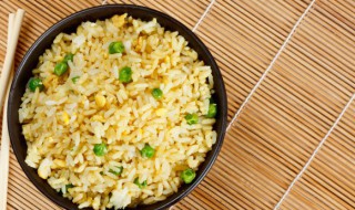 如何做出蛋炒饭（蛋炒饭做法）