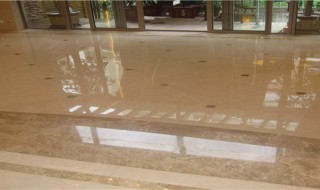 大理石地面如何清洗（大理石地面如何清洗不会粘粘的）