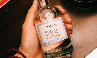 送香水写什么祝福语（送香水的祝福语怎么说）