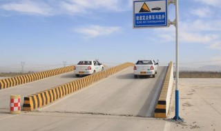 科目二初学挂挡技巧（科目二初学挂挡技巧视频）