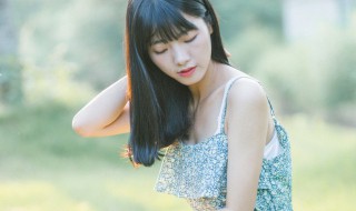 方领裙搭配技巧（方领裙子内搭）