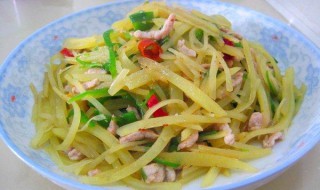 土豆尖椒肉丝怎么弄(尖椒土豆肉丝的做法)