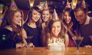 祝福别人生日的说说句子 祝福别人生日的说说句子搞笑