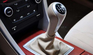 新手爬坡换挡技巧 爬坡怎么换挡技巧