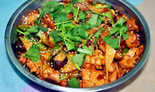 如何做不辣的香锅（怎么做不辣的香锅）