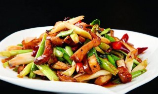 蘑菇炒蒜苗如何做 蘑菇炒蒜苗如何做的