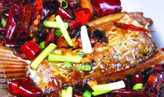 酒糟腊鱼的制作方法和步骤(酒糟腊鱼的做法窍门)