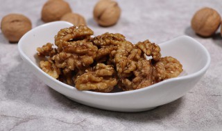琥珀核桃仁的做法与功效（琥珀核桃仁的做法与功效窍门）