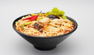 辣爽牛肉蔬菜螺蛳粉 辣爽牛肉蔬菜螺蛳粉怎么做