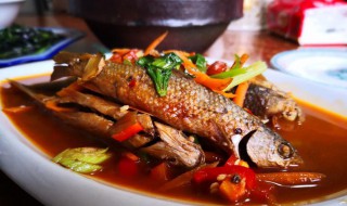 家常微辣鱼的做法（家常微辣鱼的做法大全）