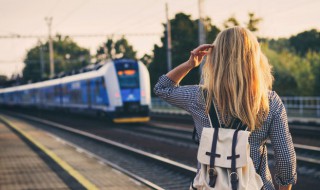 身份证忘带了怎么坐火车(身份证忘带了怎么坐火车进站)