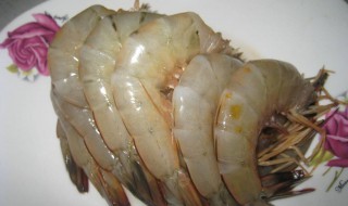 醉虾的吃法去不去虾头（醉虾吃虾头吗）