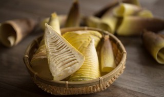 春笋炒鸡片的做法（青笋炒鸡片做法）