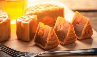 月饼英语怎么说 流心月饼英语怎么说