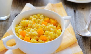 电饭锅纯小米干饭的做法（电饭锅纯小米干饭的做法和配方）