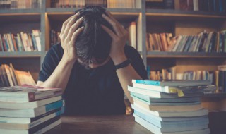 梦见捡到好多针什么兆头(梦见从地上捡很多新针)