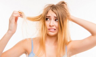 梦见手里拿着头发预示什么(梦见手里拿着头发预示什么女人)