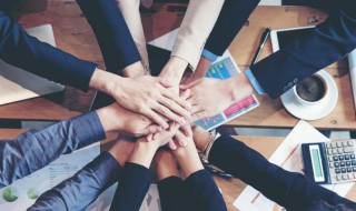 激励工作的句子经典简短（激励工作的句子经典简短有趣）