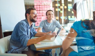 鼓励工作的激励语简短 鼓励工作的激励语简短英文