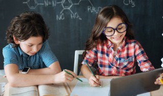 12年义务教育是什么意思 12年义务教育是什么意思要中考吗?