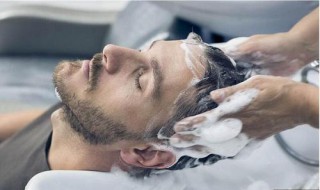 男生洗头正确步骤（男生洗头发正确的方法步骤）