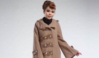 咖啡色外套搭配什么颜色打底衫 咖啡色外套搭配什么颜色打底衫女