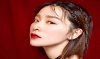 小辫子发型扎法 两个小辫子发型扎法