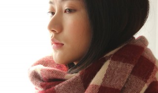 怎样围围巾好看简单 怎样围围巾好看简单又好看