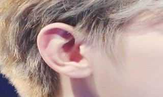 男人耳垂后窝有痣代表什么（男人后耳根有痣代表什么）